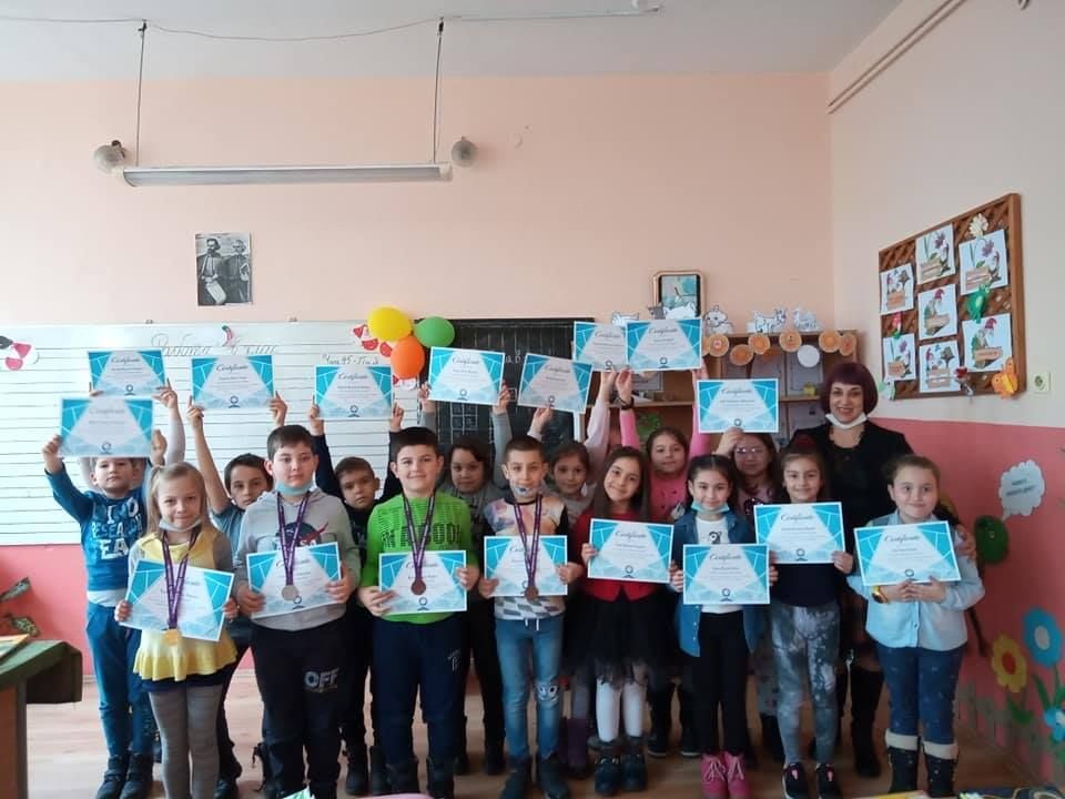 17 медала от Зимния кръг на международния турнир "Математика без граници" за учениците от ОУ "Иван С. Тургенев" 2