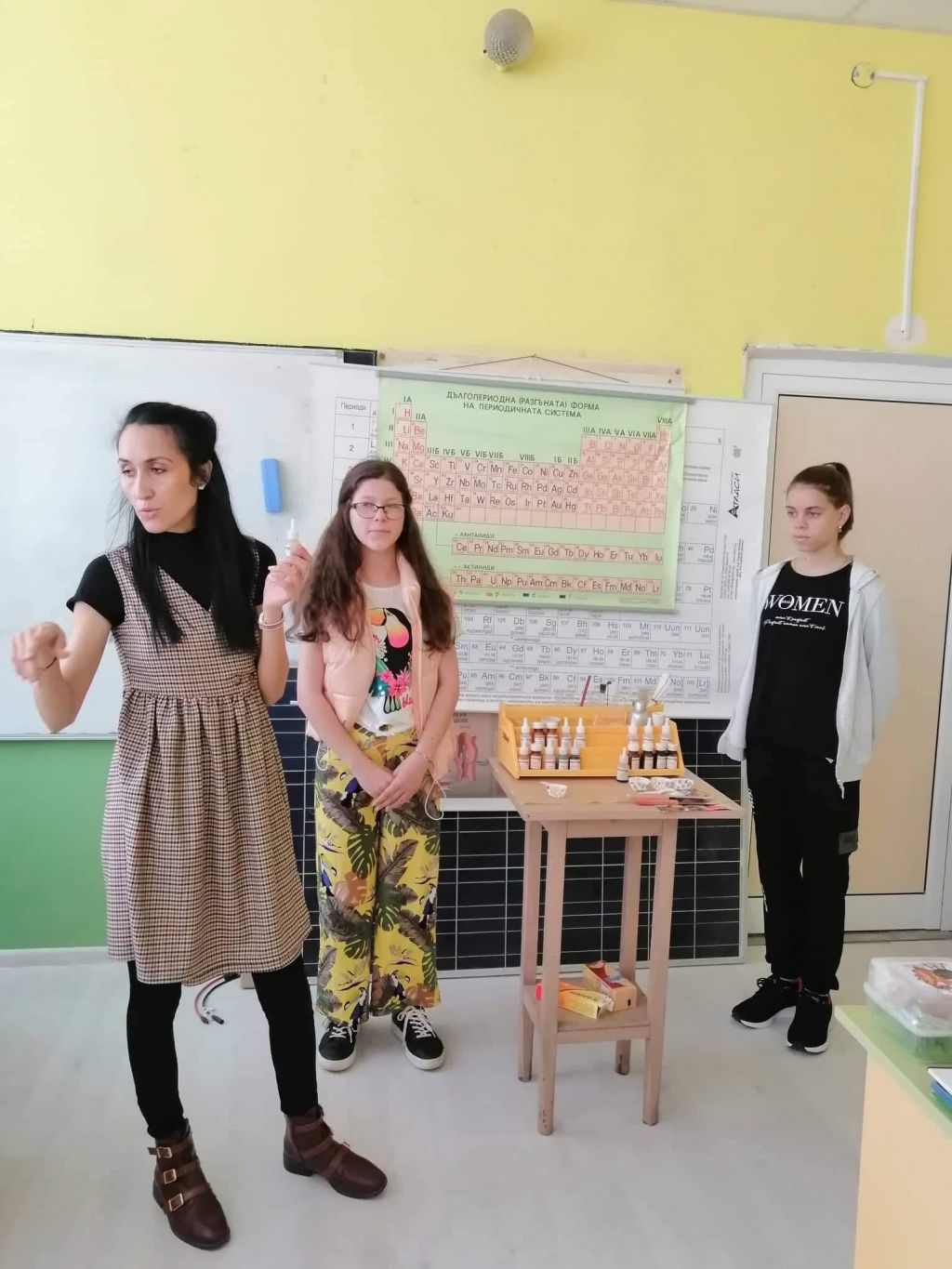 Иновативен бинарен урок по няколко предмета в ОУ "И.С.Тургенев" 8
