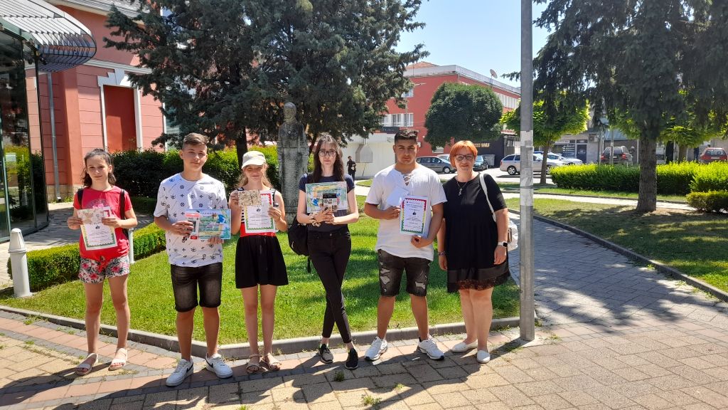 Пореден успех за учениците от ОУ "Иван С. Тургенев" от фотоконкурсите "Живата природа" и "Моят свят без наркотици" - ОУ Иван Сергеевич Тургенев - Разград