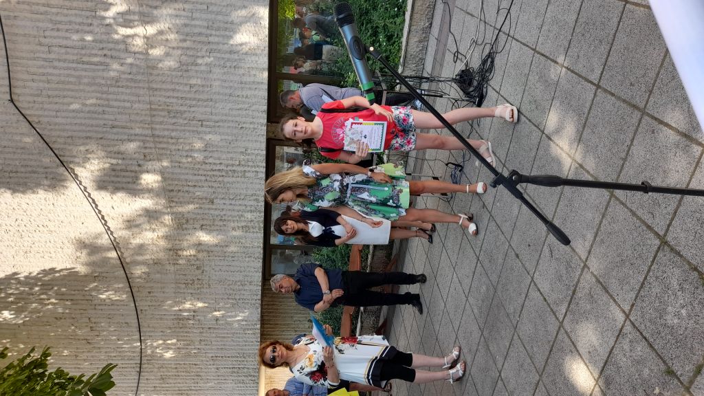 Пореден успех за учениците от ОУ "Иван С. Тургенев" от фотоконкурсите "Живата природа" и "Моят свят без наркотици" 8