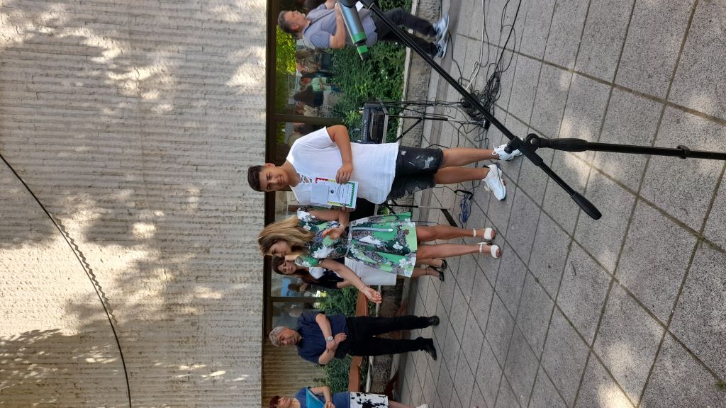 Пореден успех за учениците от ОУ "Иван С. Тургенев" от фотоконкурсите "Живата природа" и "Моят свят без наркотици" 9