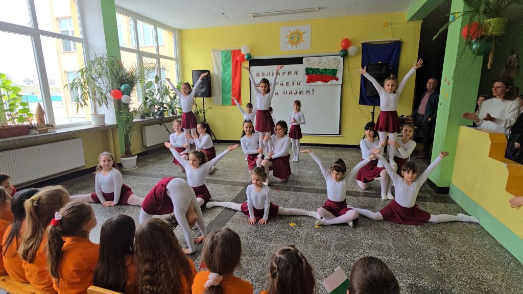 Отбелязване на 147г. от Освобождението на България в ОУ "Иван Сергеевич Тургенев" 4