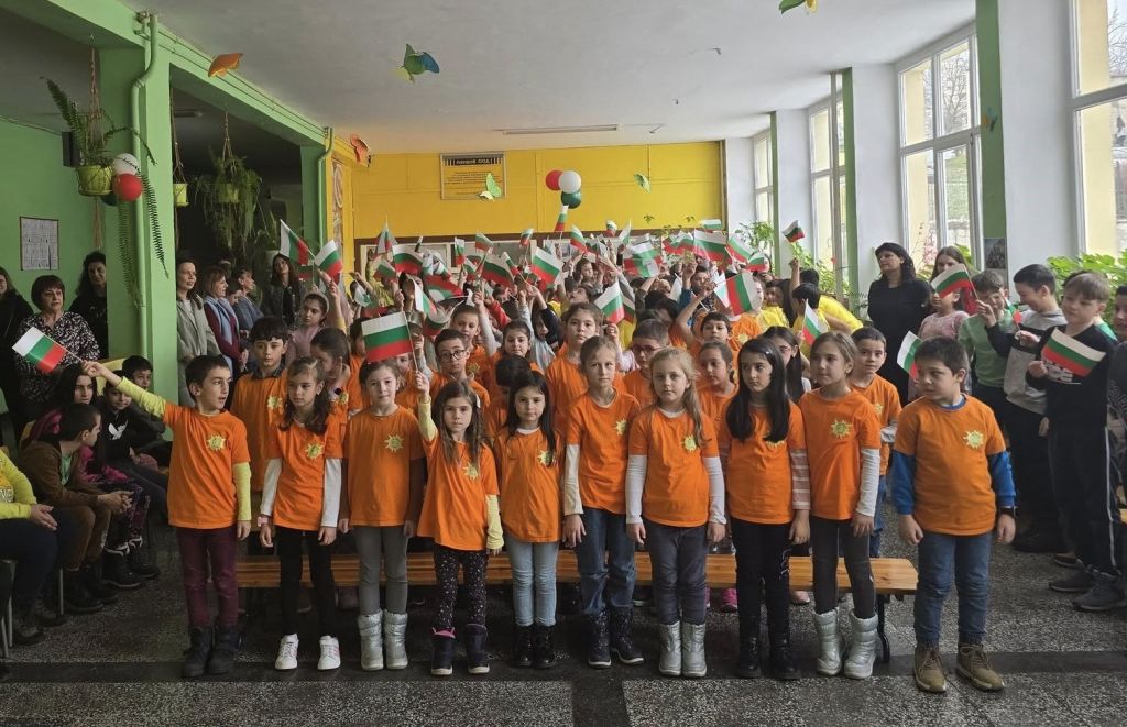 Отбелязване на 147г. от Освобождението на България в ОУ "Иван Сергеевич Тургенев" 8